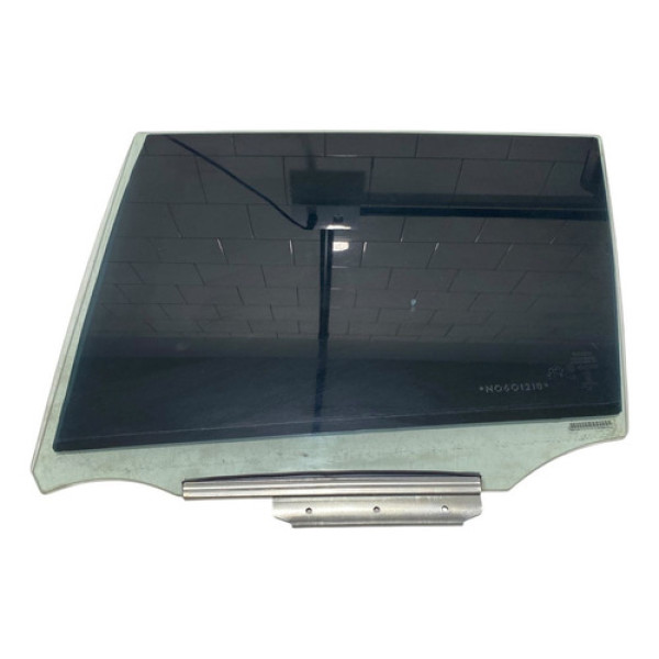 Vidro Traseiro Esquerdo Toyota Corolla Cross 2023