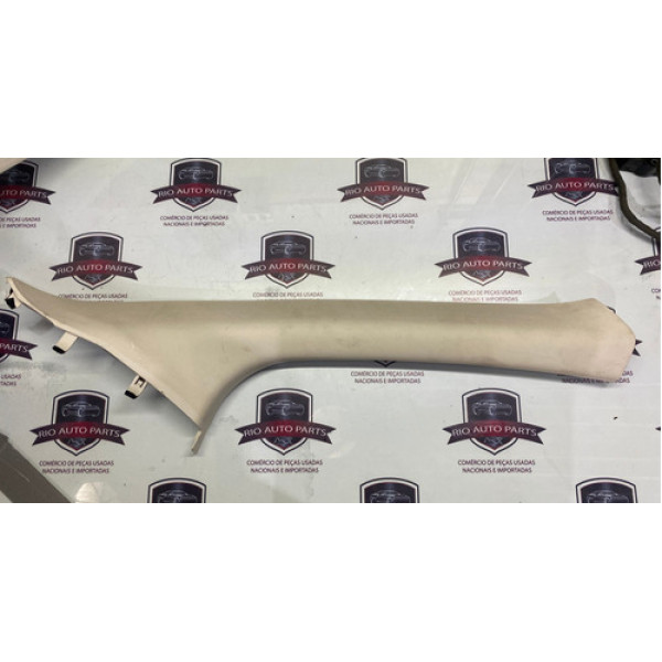 Moldura Coluna Parabrisa Ford Focus Lado Direito Bm51a03198