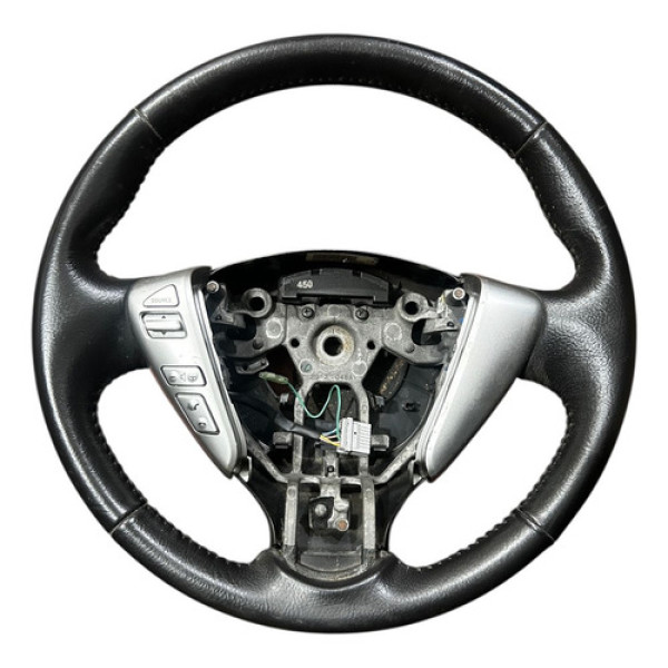 Volante C/ Comandos Nissan Versa 2018  C/detalhe
