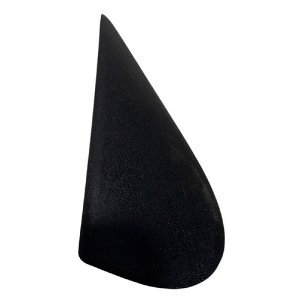 Moldura Acabamento Paralama Direito Nissan Versa 2016 