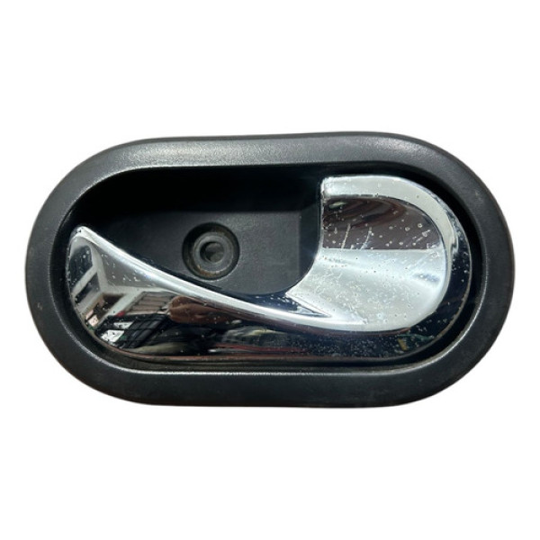 Maçaneta Puxador Lado Direito Logan Sandero 8200733847 