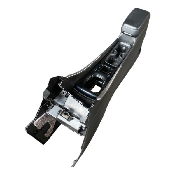 Console Central C/ Apoio De Braço Fiat Fastback Audace 2023
