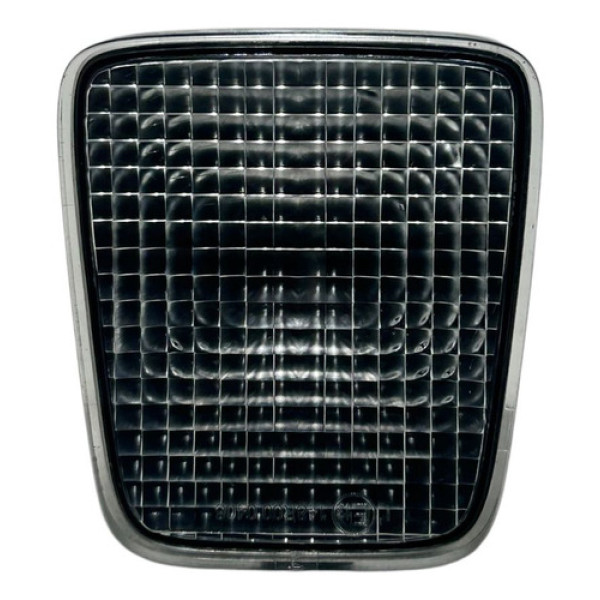 Lanterna Placa Compartimento Carga Gm Montana 2024 26431661