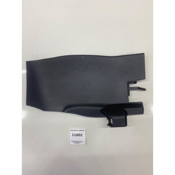 Acab Esquerdo Porta Malas Corolla Cross 2023 588160a030