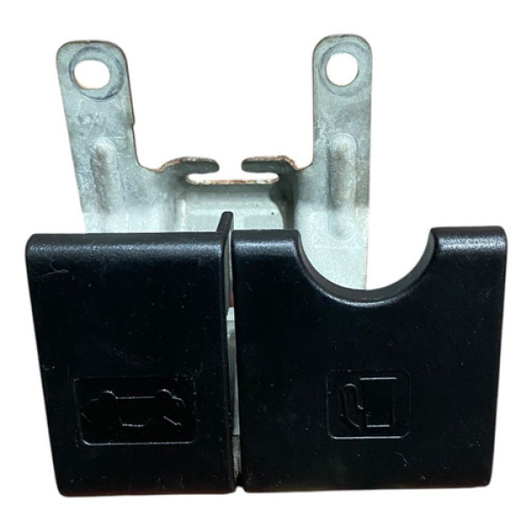 Puxador Abertura Capô/tanque Combustível Nissan March 2012