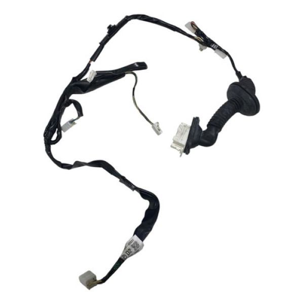 Chicote Porta Traseira Direita  Toyota Yaris 2023 821530dd21