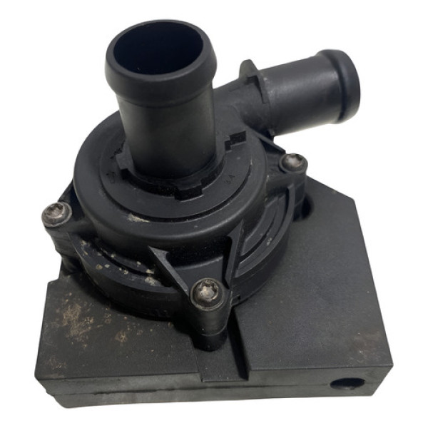 Bomba D\'água Auxiliar Vw Up/nivus/polo/t-cross Tsi 5q0965567