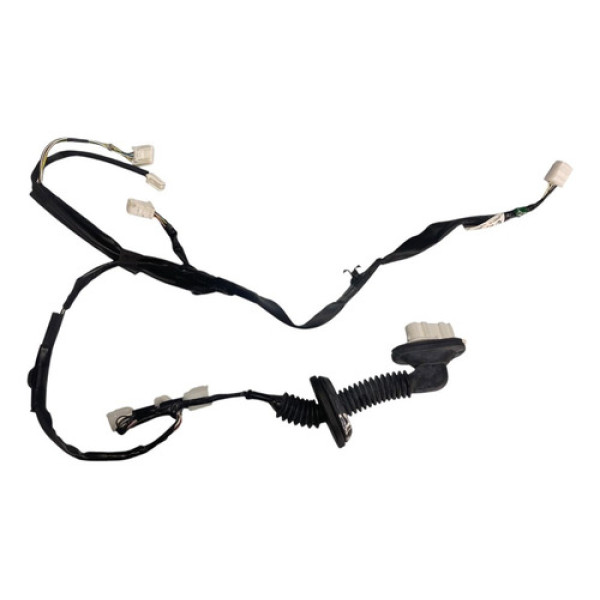 Chicote Porta Traseira Esquerda Toyota Yaris 2023 821540db71