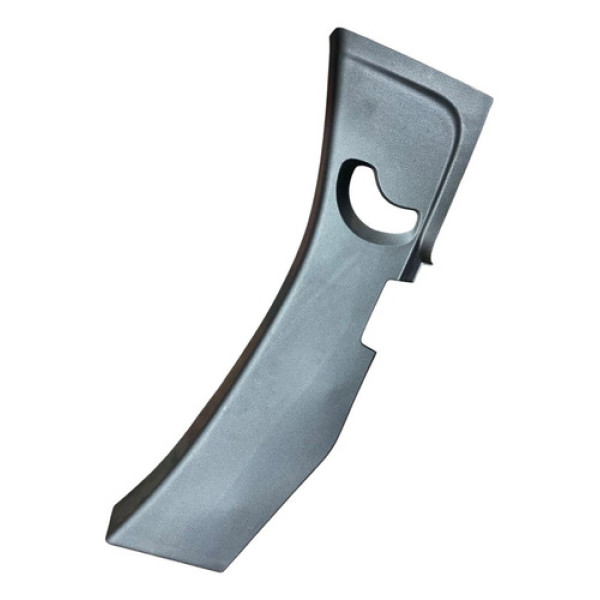 Moldura Cinto Traseiro Direito Fiat Strada 2024 100253330