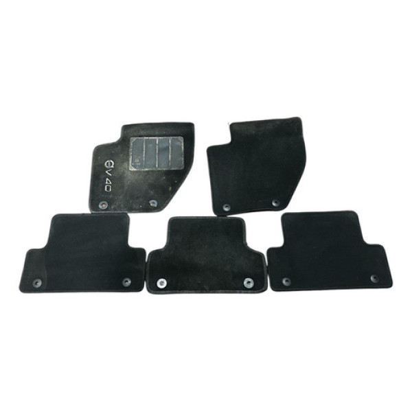 Jogo De Tapete Volvo V40 2015 (original)