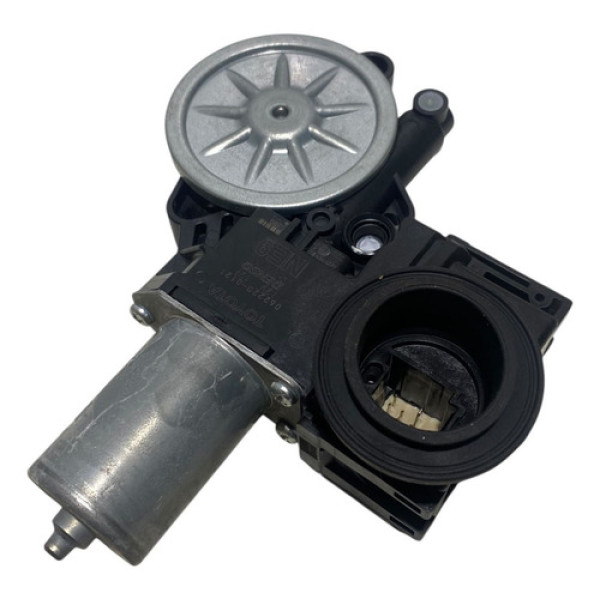 Motor Vidro Traseiro Esquerdo Corolla Cross 2022 857100a090